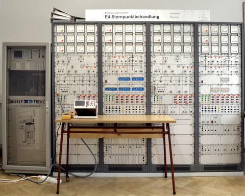Schalttafel zum Versuchsstand E4