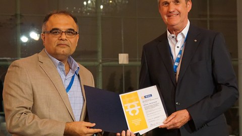 Prof. Reza Moheimani (Chair, Award Selection Committee) und Prof. Janschek