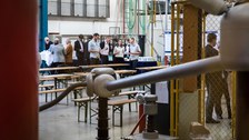 Posterausstellung in der Hochspannungshalle