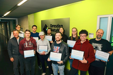 Zertifikat Data Science Challenge Award, Hannes Bachmann, Emmanuel Diehl, Georg Gonsior, Daniel Ricardo Gonzalez Villamizar, Julius Hanusch, Clara Hüfner, Malte Alexander Maier-Knop, Jordan Wenzel Richter, Ansgar Seidemann, Moritz Tschöpe, Felix Wahler