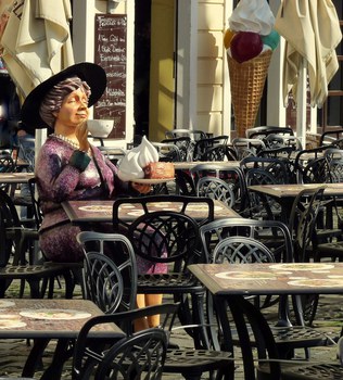 Eistante im Cafe in Dresden