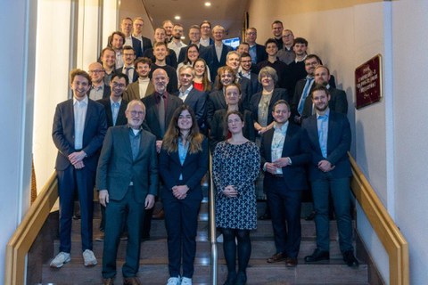 Gruppenbild TU-Mitarbieter und Ehemalige