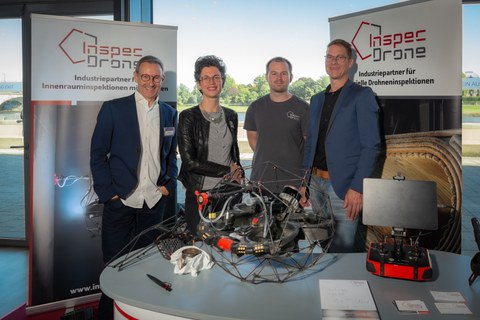 Vertreter von Inspecdrone