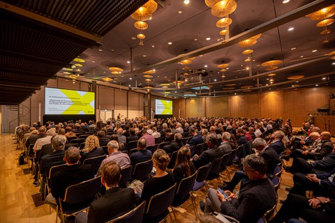 KWTK_Voller Konferenzsaal