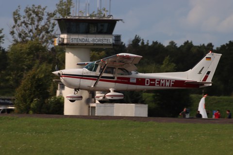 Landing Cessna Stendal
