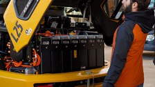 Erste Baumaschine im Fuhrpark des CFLab