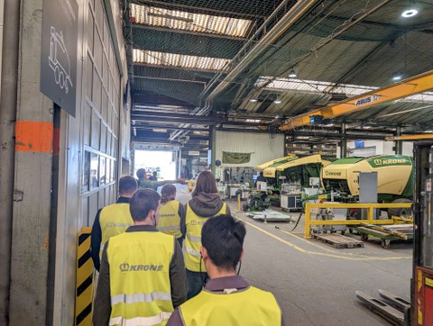 Blick in Produktionshalle