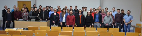 Gruppenbild mit allen Teilnehmer:innen des 31. Doktorand:innenforums