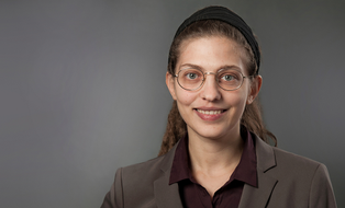 Portraitfoto Dipl.-Ing. Maria Syngelaki