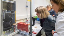 Besuch der Kanzlerin der TUD am ITM