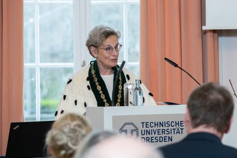 Vergabe der Ehrendoktorwürde an Professor Kiekens