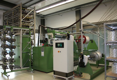 Hochleistungs-Nähwirkmaschine Malimo 14022 mit Parallelschusseintragssystem 