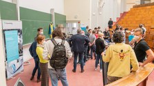 Studierende und Lehrende bei der Studiengangsvorstellung 2022