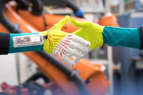 CeTI_Glove_Robot