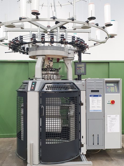 Großrundstrickmaschine