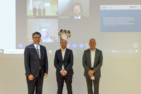Foto: Promovend mit den Mitgliedern der Püfungskommission nach der Verteidigung