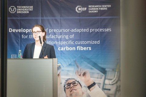 Foto mit Impressionen und Referenten vom 2nd International Colloquium on Tailored Carbon Fibers 