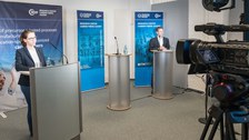 Foto mit Impressionen und Referenten vom 2nd International Colloquium on Tailored Carbon Fibers