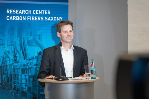 Foto mit Impressionen und Referenten vom 2nd International Colloquium on Tailored Carbon Fibers 