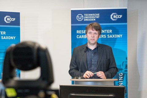 Foto mit Impressionen und Referenten vom 2nd International Colloquium on Tailored Carbon Fibers 