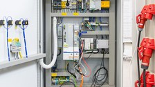 Schaltschrank smartes Maschinenbett