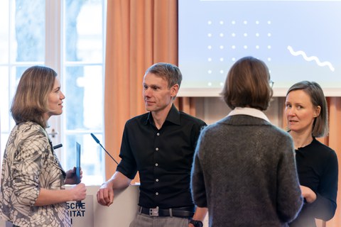 Aufnahme Gespräch von Gruppe