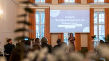 Aufnahme Festsaal Rektorat mit Zuhörer:innen