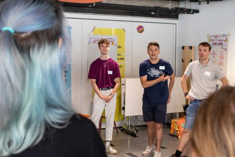 Exercises to loosen up the workshop