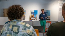 Dr. Rachel Bowden (ZLSB, TUD) speaks on the topic of "Multilingualism and Global Citizenship Education"