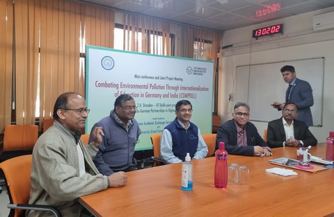 Treffen mit Professoren am IIT Delhi