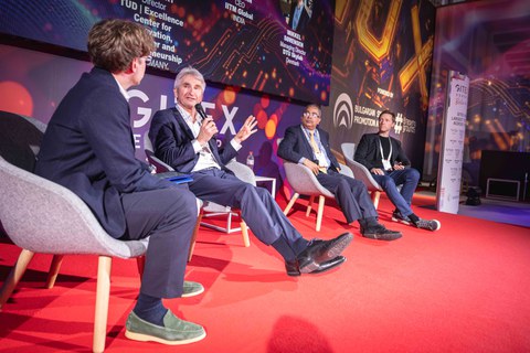 Podiumsdiskussion auf der GITEX Europe 2025 in Berlin