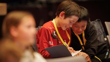 Impressionen von der Kinder-Uni mit Junior-Professor Mario Baumann
