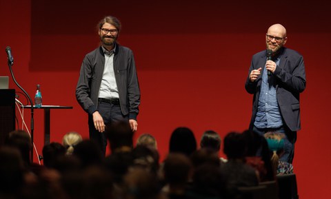 Impressionen von der Kinder-Uni mit Junior-Professor Mario Baumann