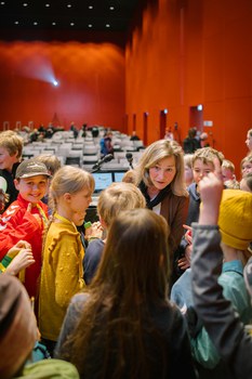 Impressionen von der Kinder-Uni mit Dr. Birgit Böhme