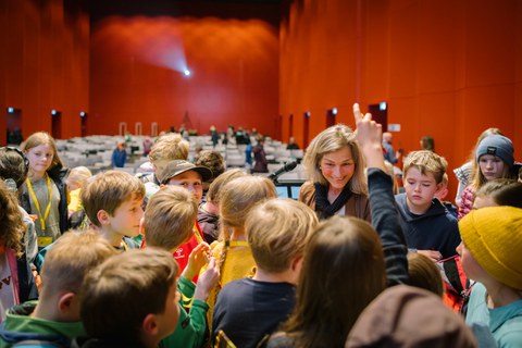 Impressionen von der Kinder-Uni mit Dr. Birgit Böhme