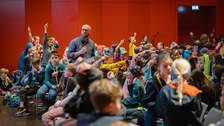 Impressionen von der Kinder-Uni mit Dr. Birgit Böhme