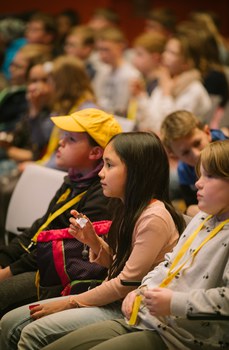 Impressionen von der Kinder-Uni mit Dr. Birgit Böhme