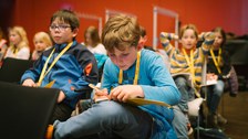 Impressionen von der Kinder-Uni mit Dr. Birgit Böhme