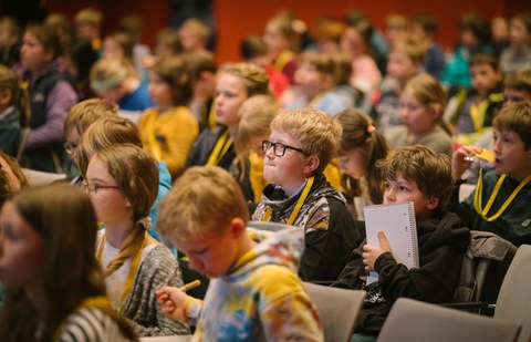 Impressionen von der Kinder-Uni mit Dr. Birgit Böhme