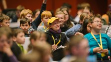 Impressionen von der Kinder-Uni mit Dr. Birgit Böhme
