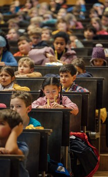Impressionen von der Kinder-Uni mit Dr. Judith Konantz