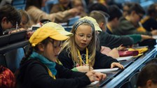 Impressionen von der Kinder-Uni mit Dr. Judith Konantz