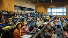 Impressionen von der Kinder-Uni mit Dr. Judith Konantz