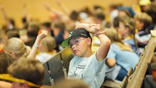 Impressionen von der Kinder-Uni mit Doktorand Dominik Koll