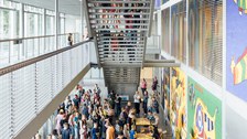 Impressionen von der Kinder-Uni mit Doktorand Dominik Koll