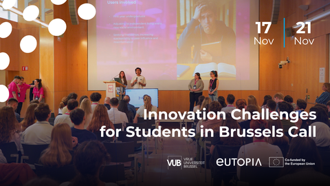 Ein Veranstaltungssaal mit Studierenden die auf eine Bühne blicken, auf der gerade präsentiert wird. Dazu der Text: Innovation Challenges for Students