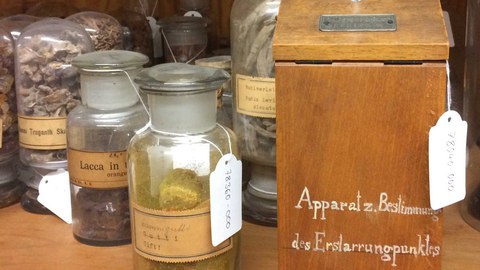 Substanzproben aus der Sammlung Lebensmittelchemie.