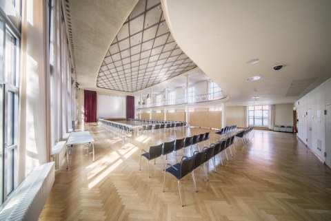 The Dülfer festive hall at TU Dresden