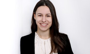 AMED Laura Nimschowski