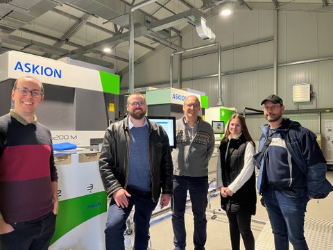 Das Team Dr. Diana Debreceni und Dr. Frank Fleischmann im Lager der BioBank Dresden